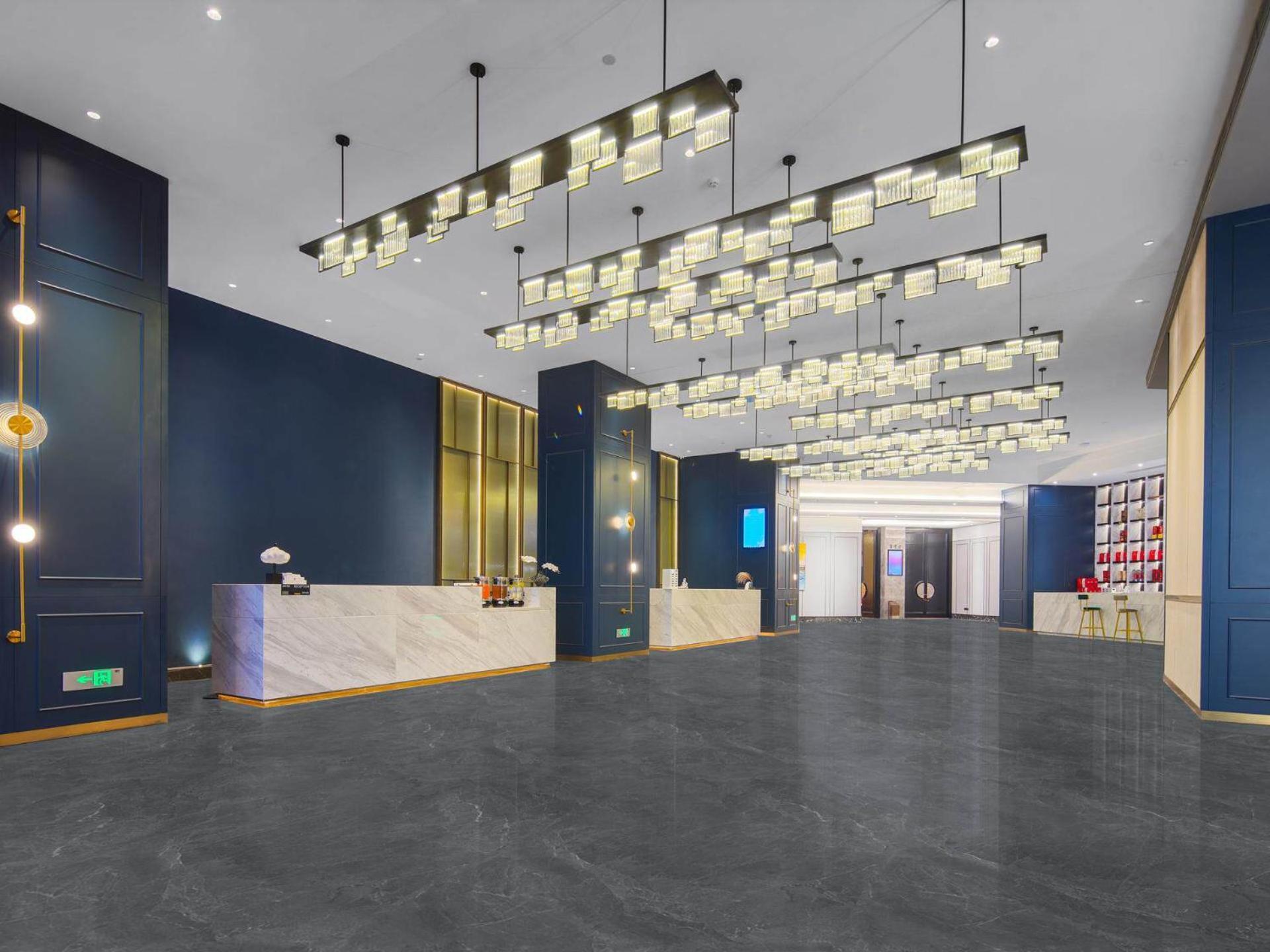 Park Inn By Radisson Nanchong Yilong Star City Plaza Exterior photo