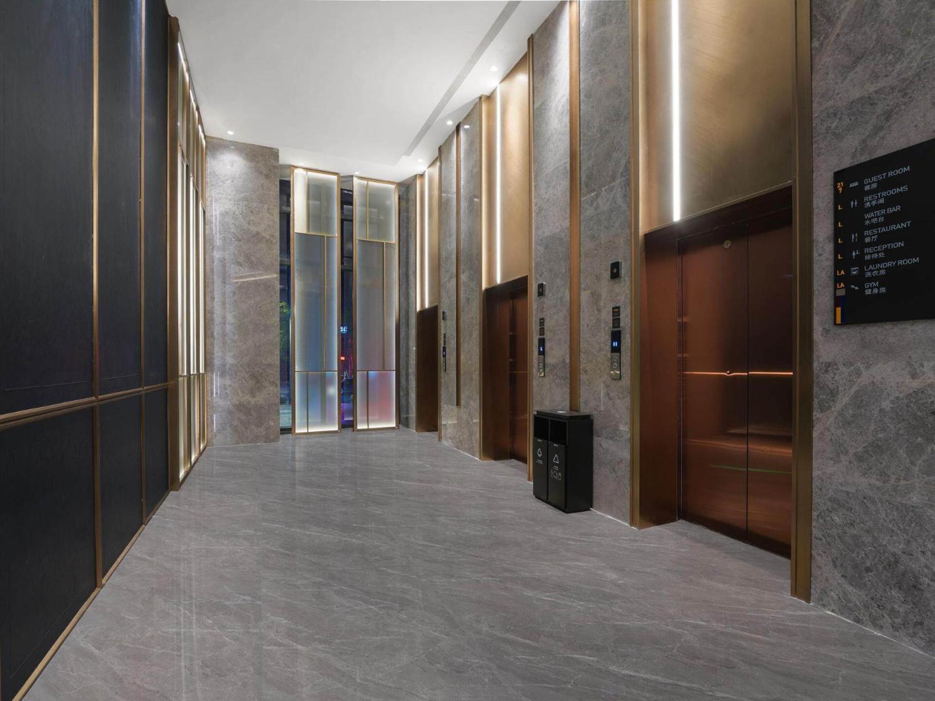Park Inn By Radisson Nanchong Yilong Star City Plaza Exterior photo