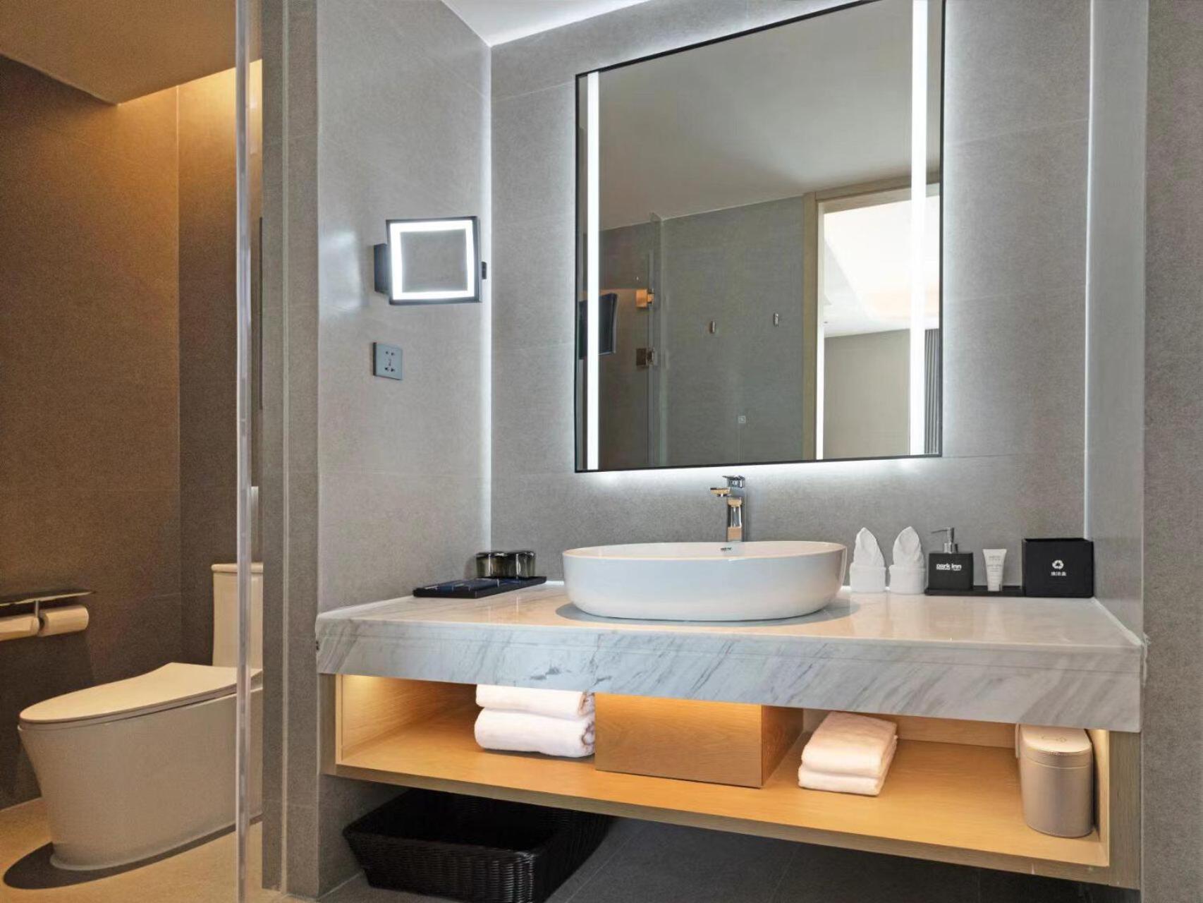 Park Inn By Radisson Nanchong Yilong Star City Plaza Exterior photo